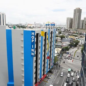 Hop Makati Avenue Otel