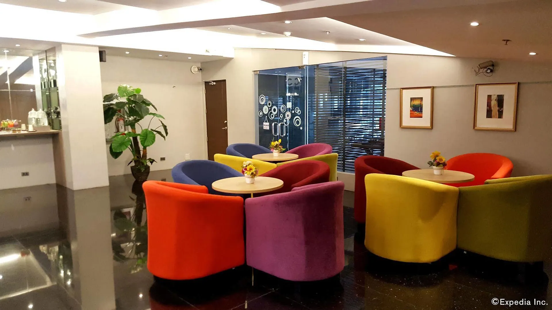 Solace Hotel
