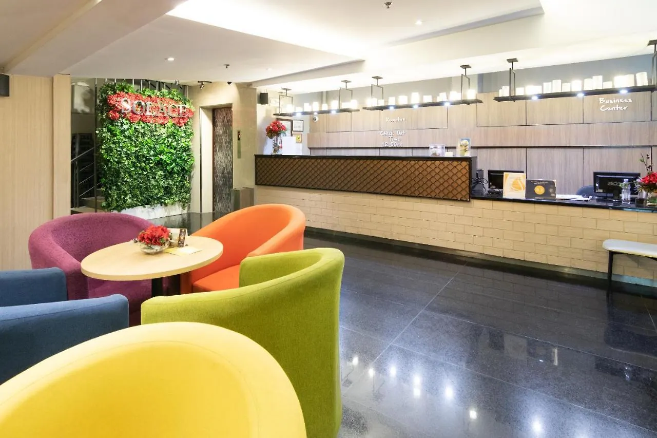 Solace Hotel 3*, Makati City